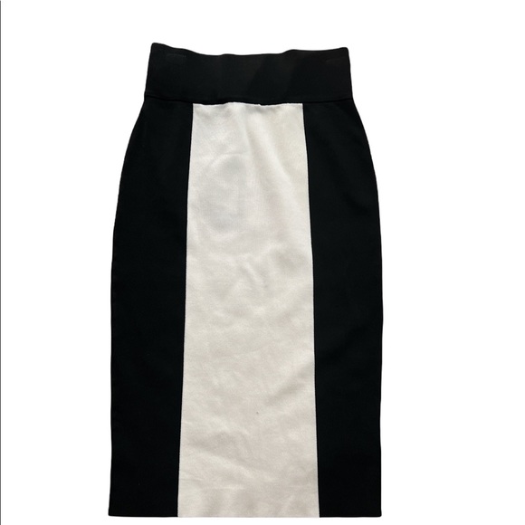 Exclusive Balmain and H&M - Picture 2 of 2